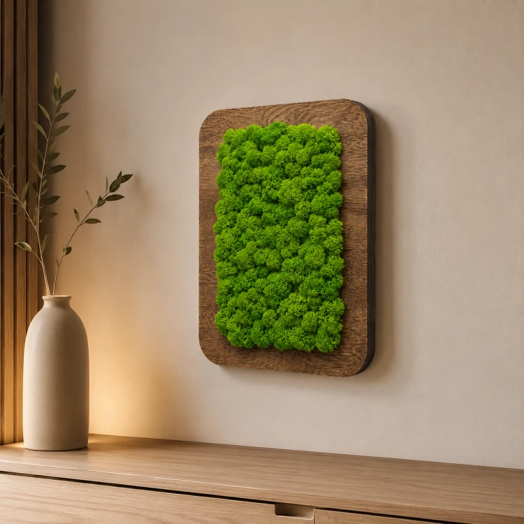 Obraz z mchu stabilizowanego 35x20 cm powieszony pionowo na ścianie
